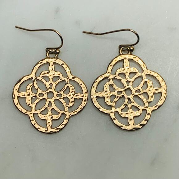 Lot of 4 Dangle Earrings in Gold Hoop Teardrop Clover Filigree Moroccan EUC - Picture 9 of 16